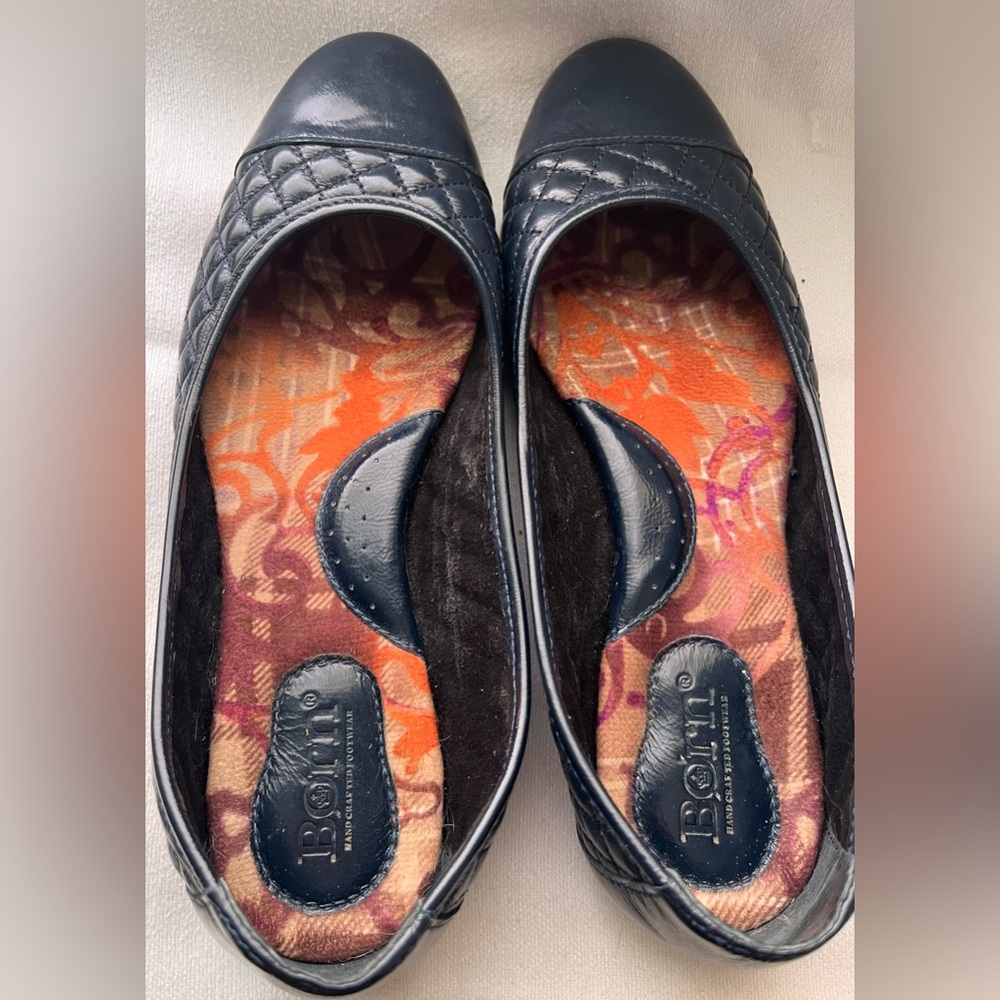 Born Handcrafted Patent Pending Quilted Navy Blue Leather Ballet Flats Size 7